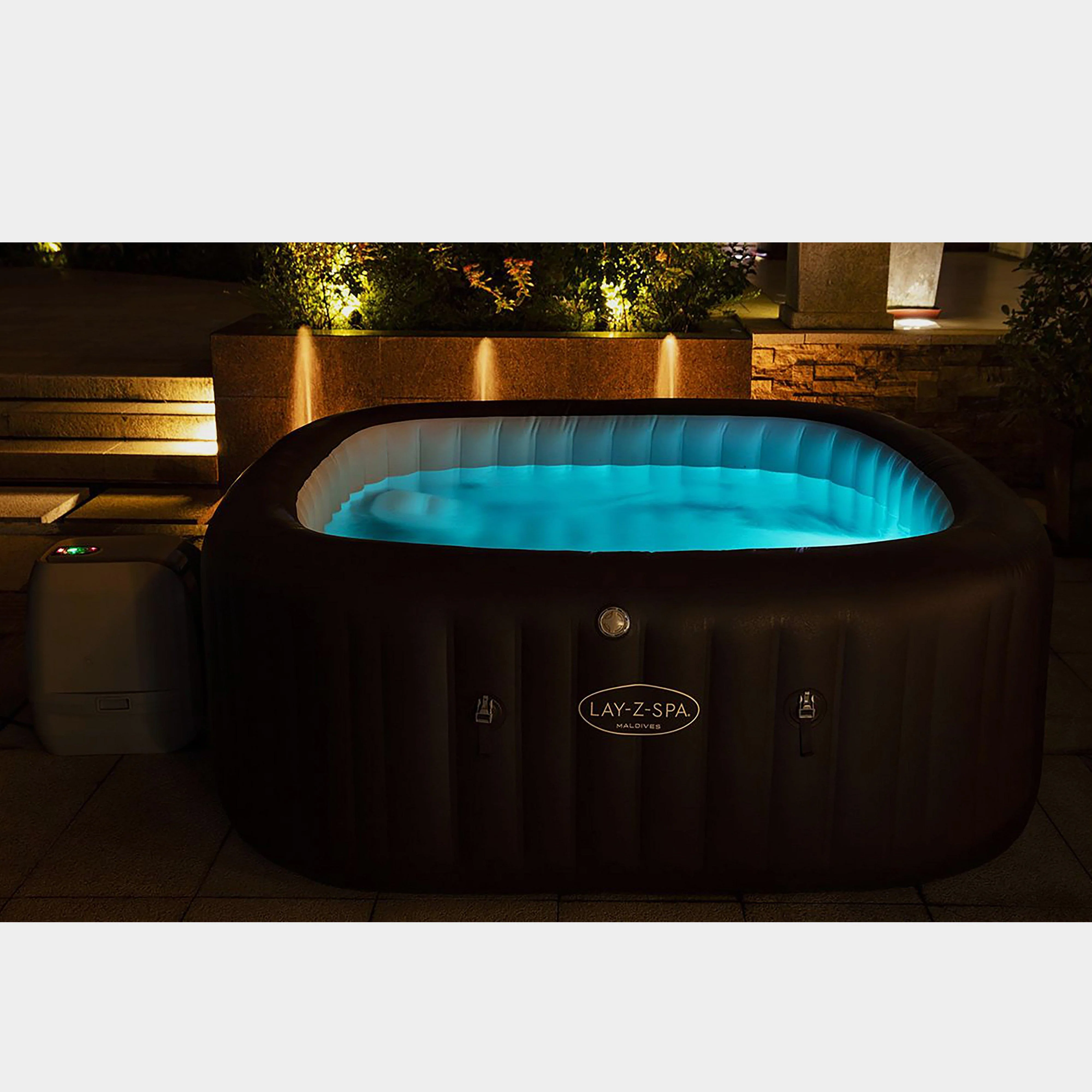 Maldives HydroJet Pro Hot Tub - Image 5