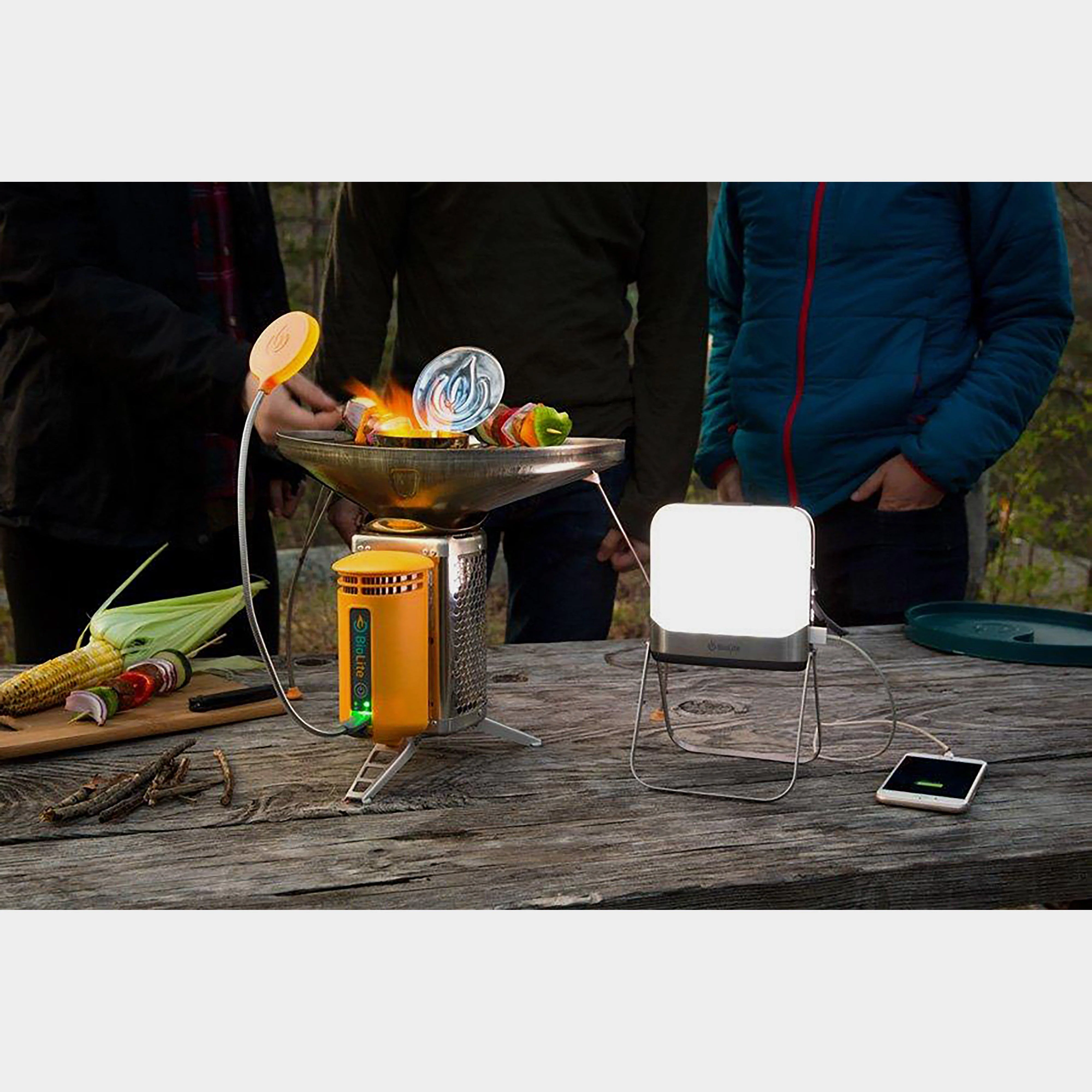 BaseLantern (Bluetooth Lantern & Power Hub) - Image 9