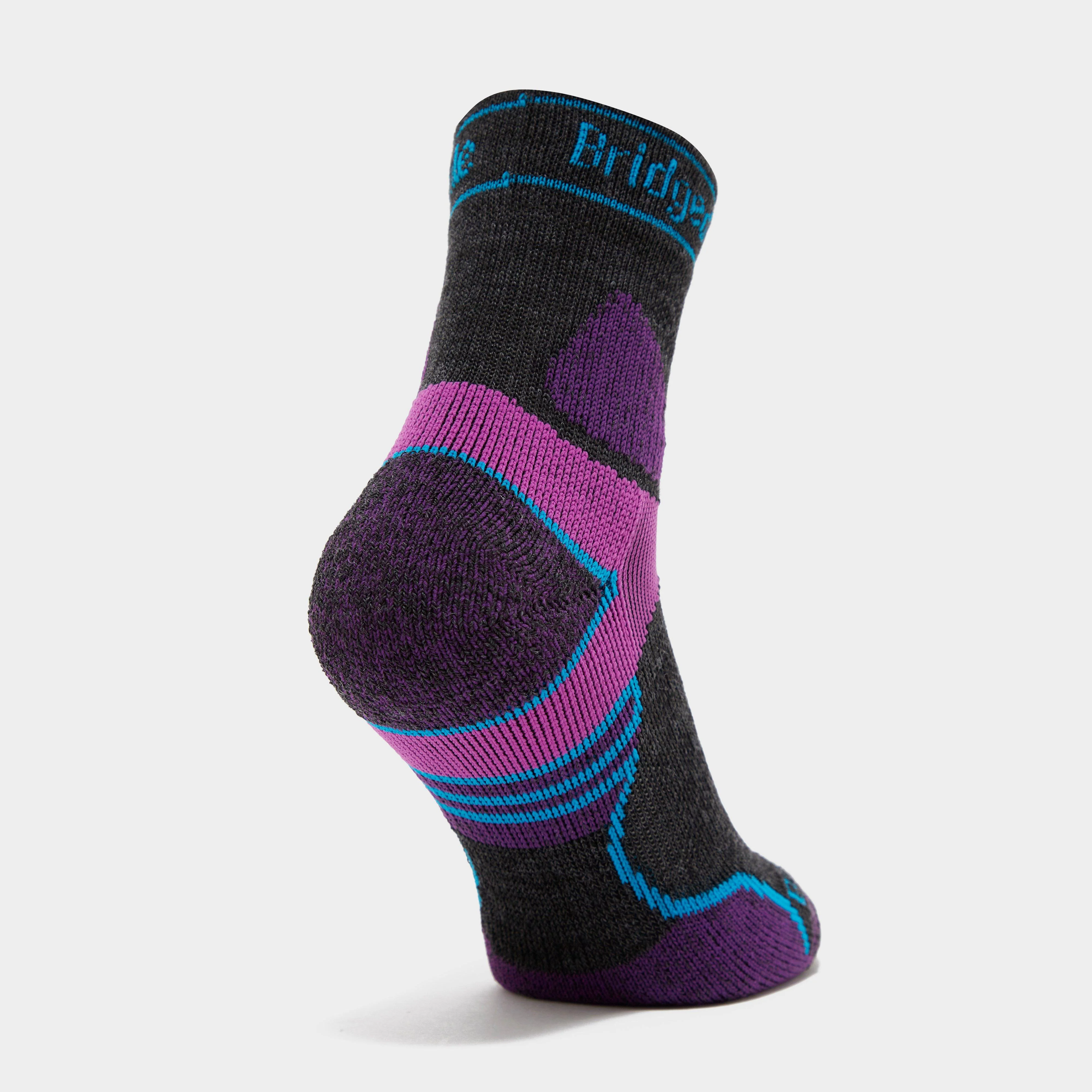 Women’s Lightweight Merino Performance ¾ Crew Socks - Image 3