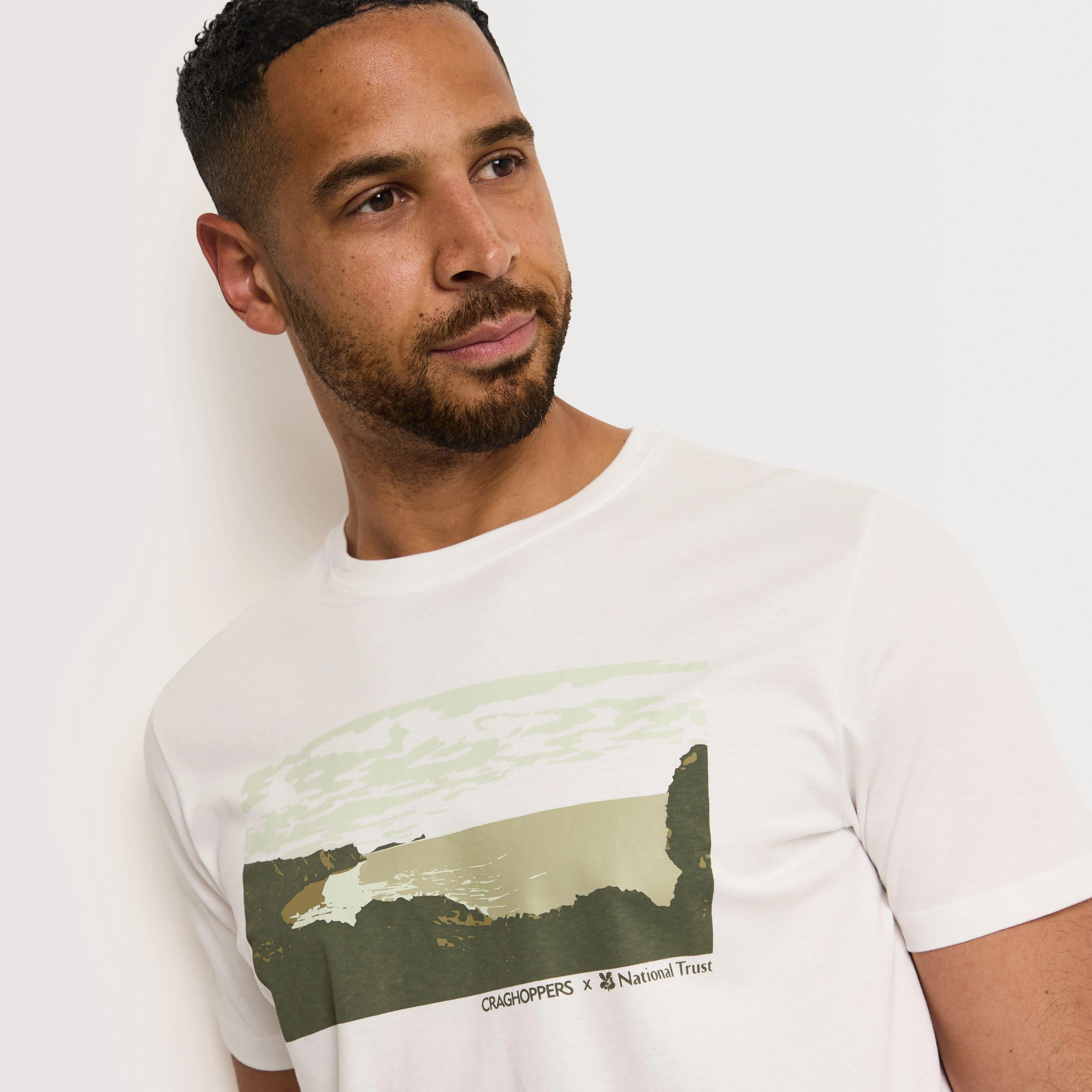 Men’s National Trust Sabden Short Sleeved T-Shirt - Image 3