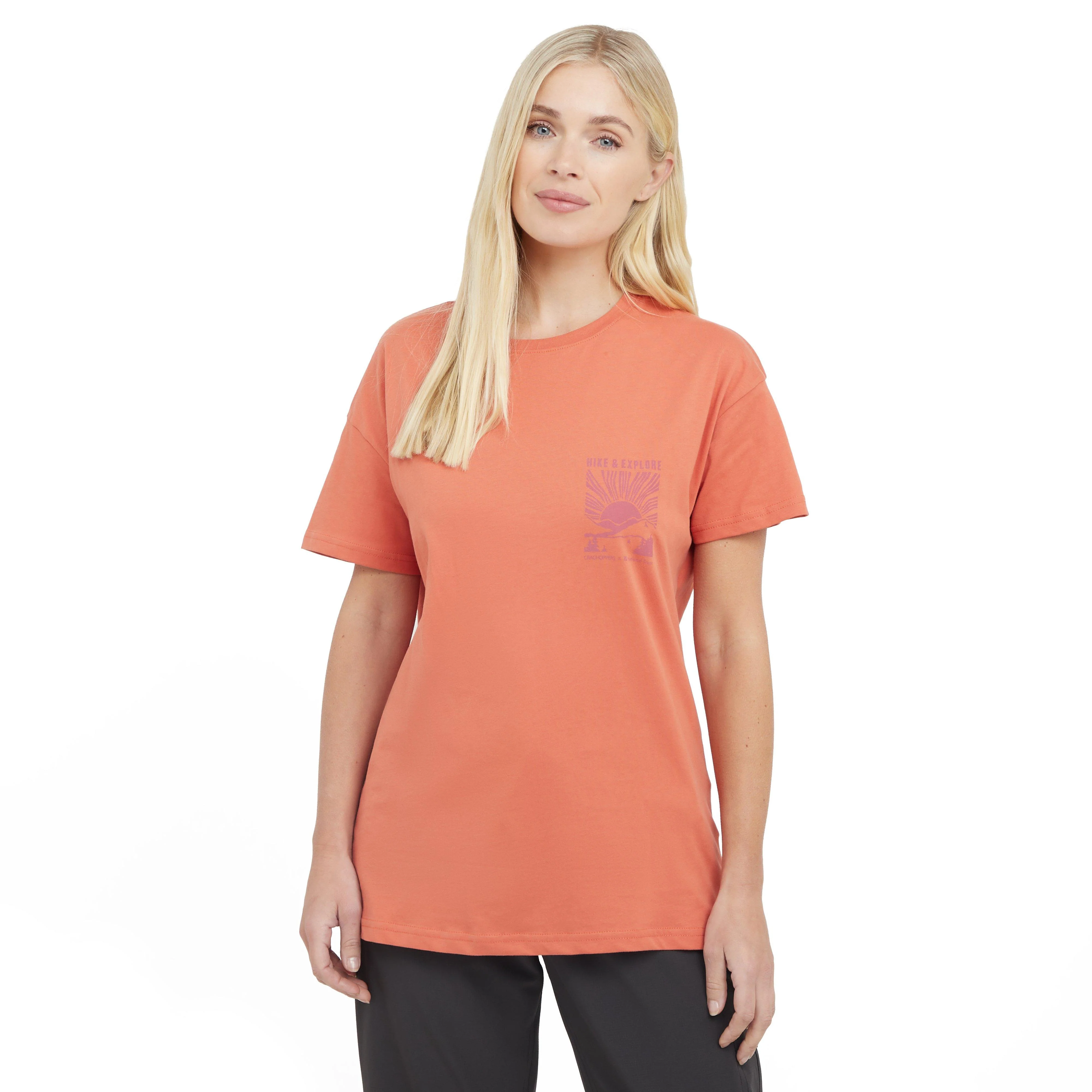 Women’s Bistort T-Shirt - Image 8