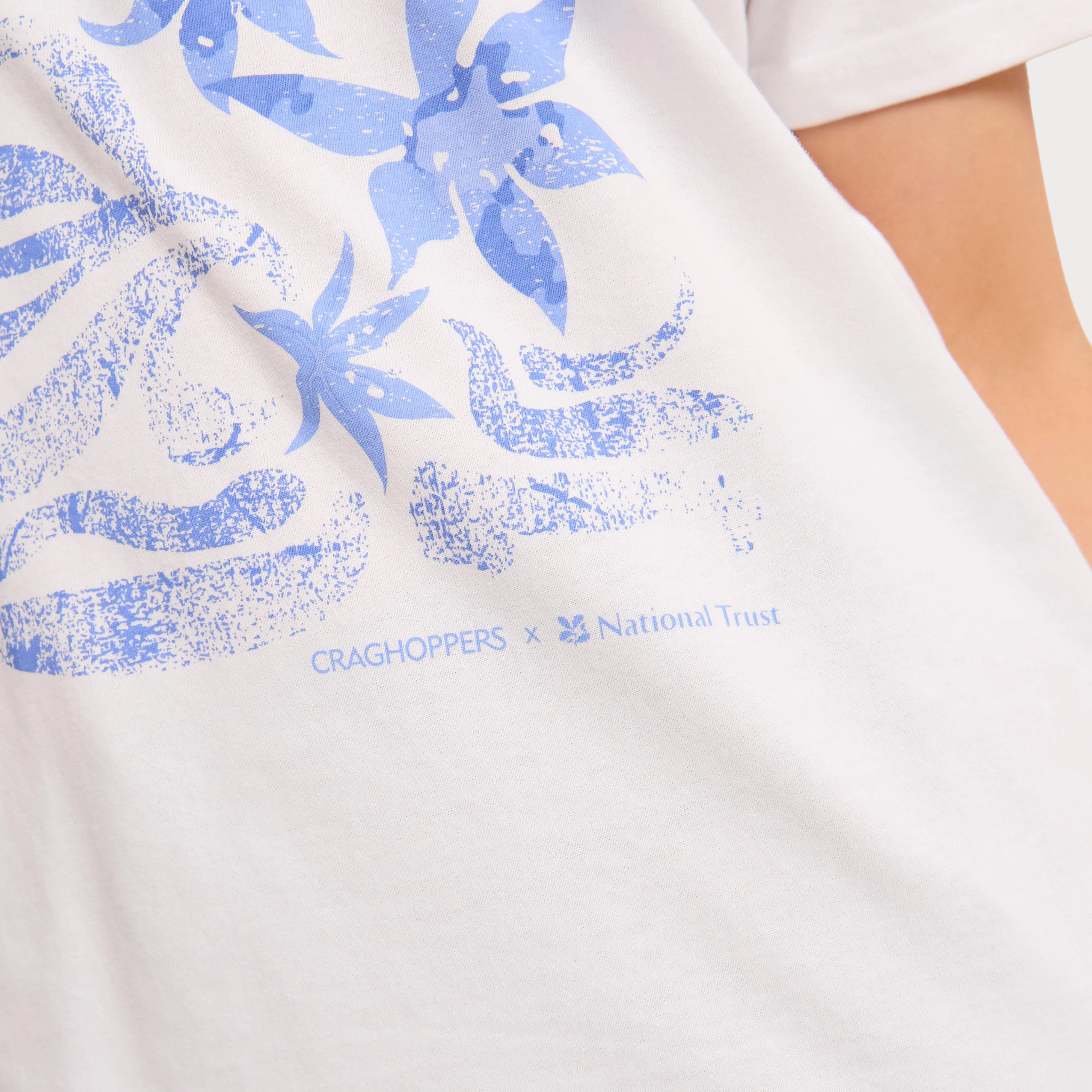 Women's National Trust Bistort Short Sleeved T-Shirt - Image 3