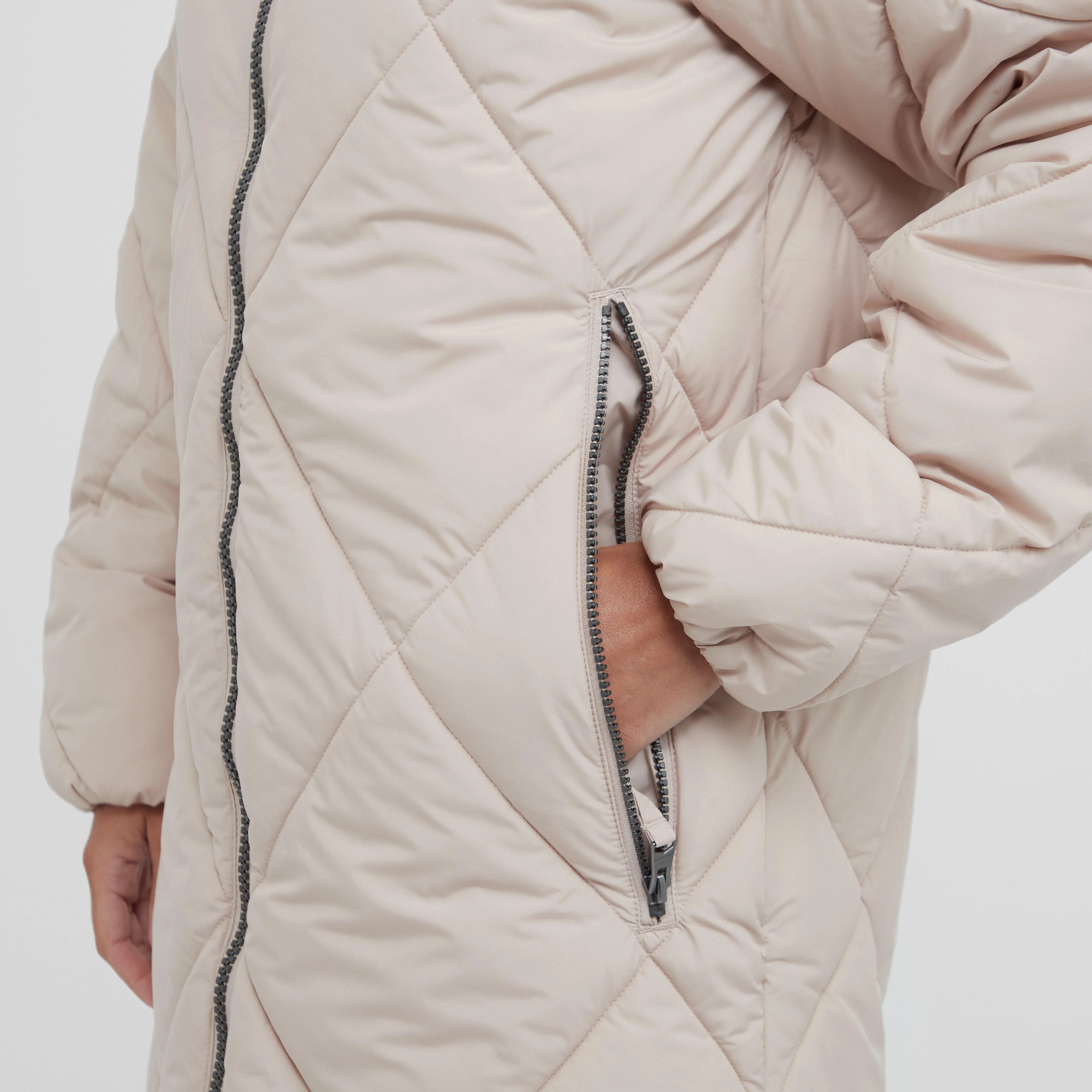 Women's Sarmiento Insulated Jacket - Image 7