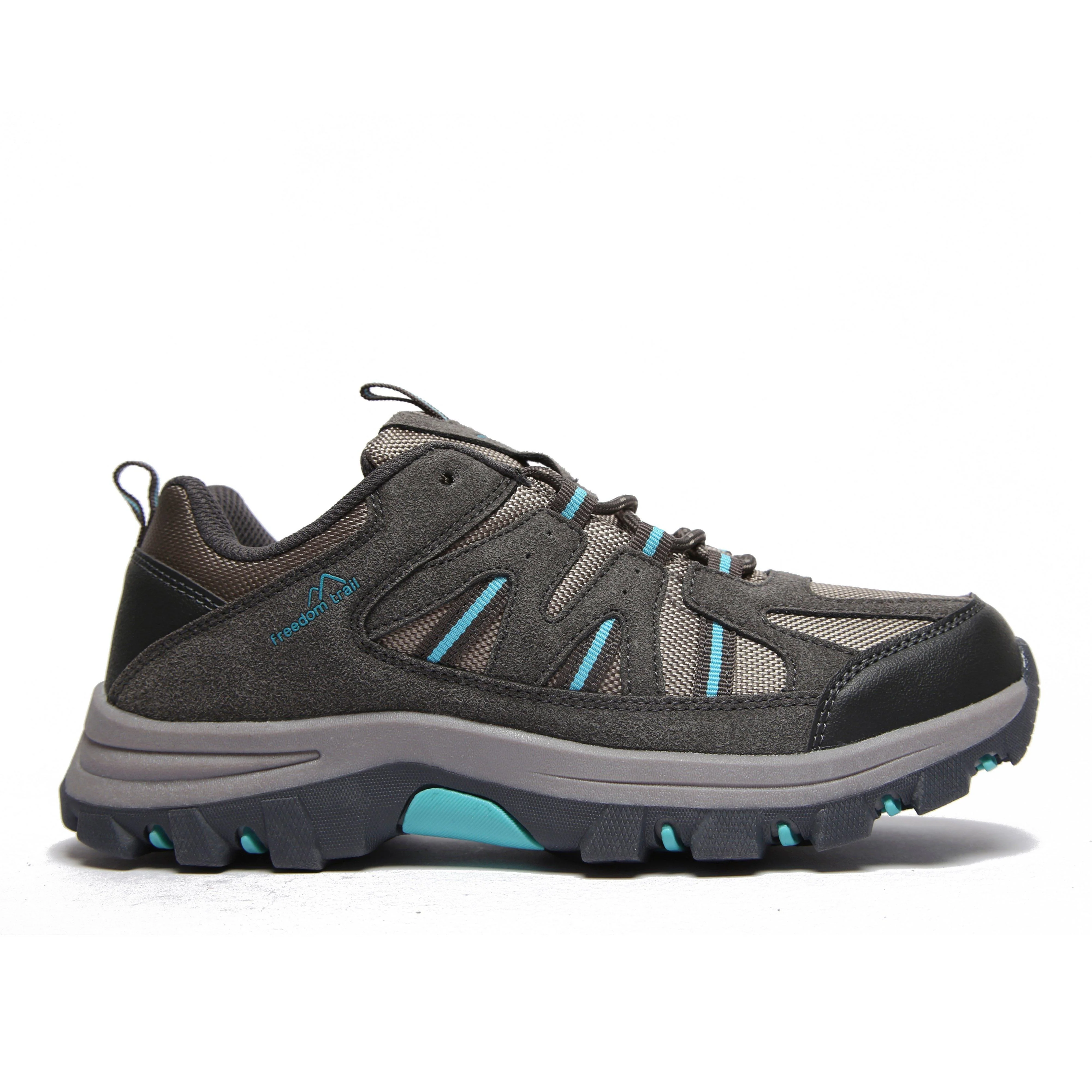 Women's Buxton Walking Shoe - Image 7