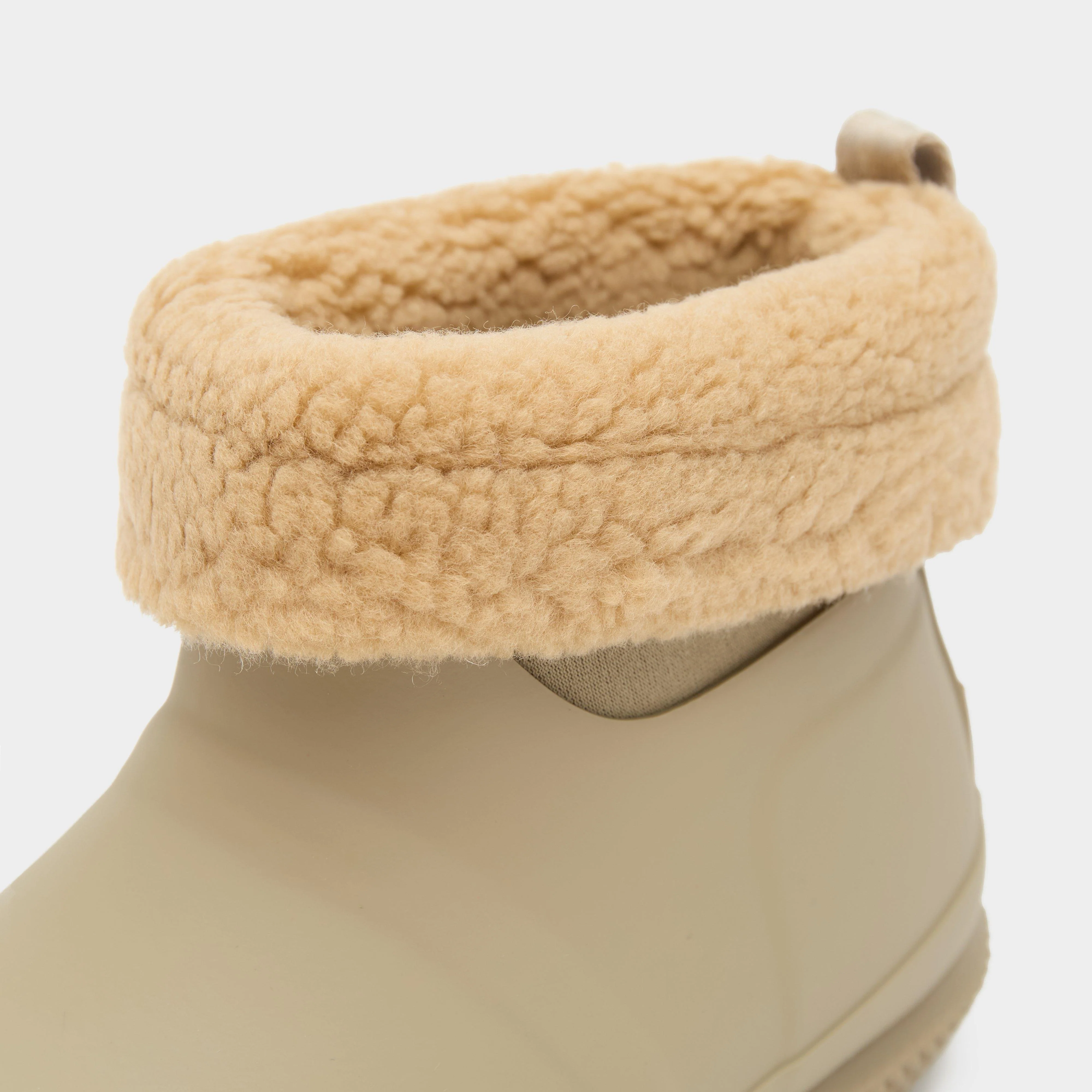 Women’s Short Indoor/Outdoor Insulated Wellington Boots - Image 5