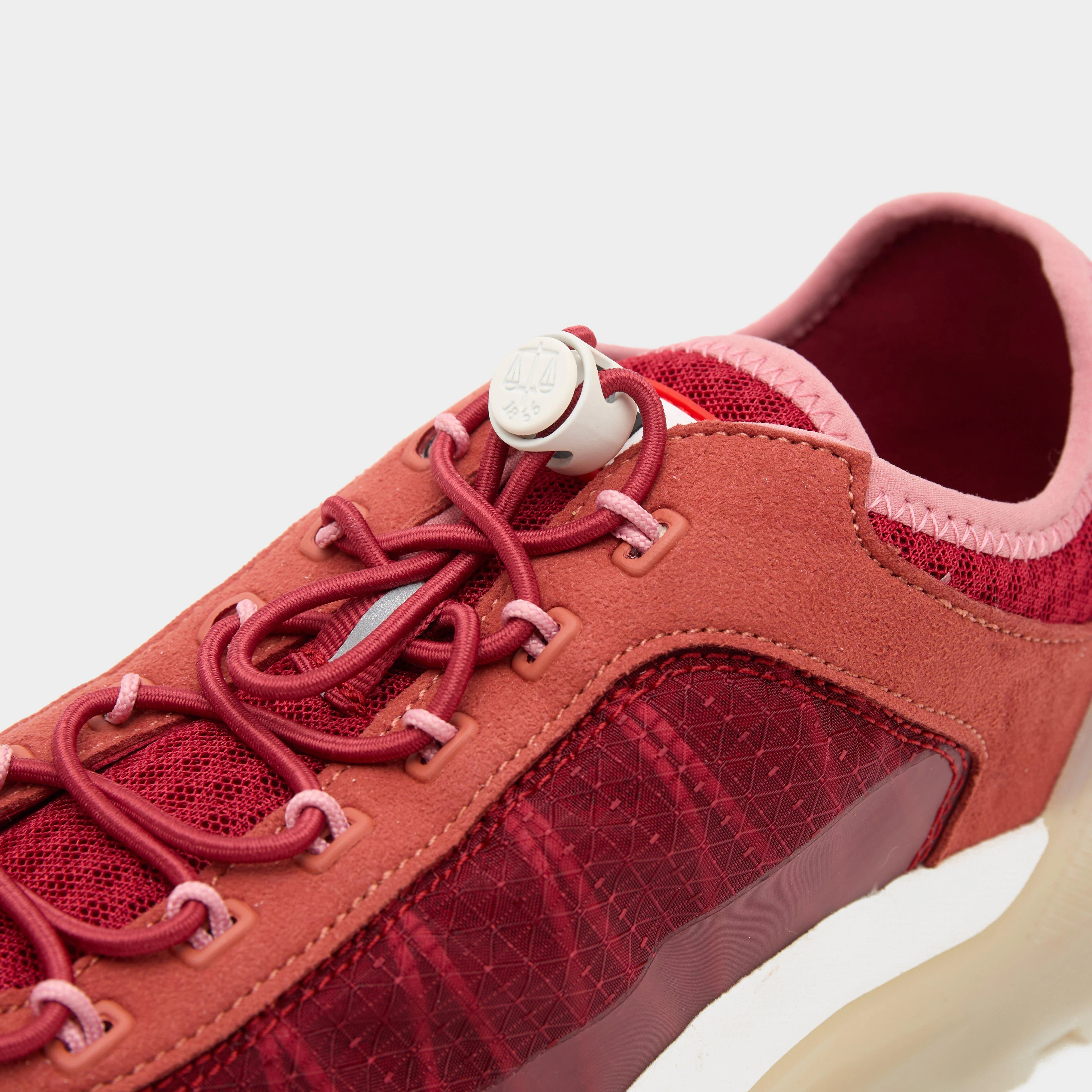 Women’s Travel Trainer - Image 5