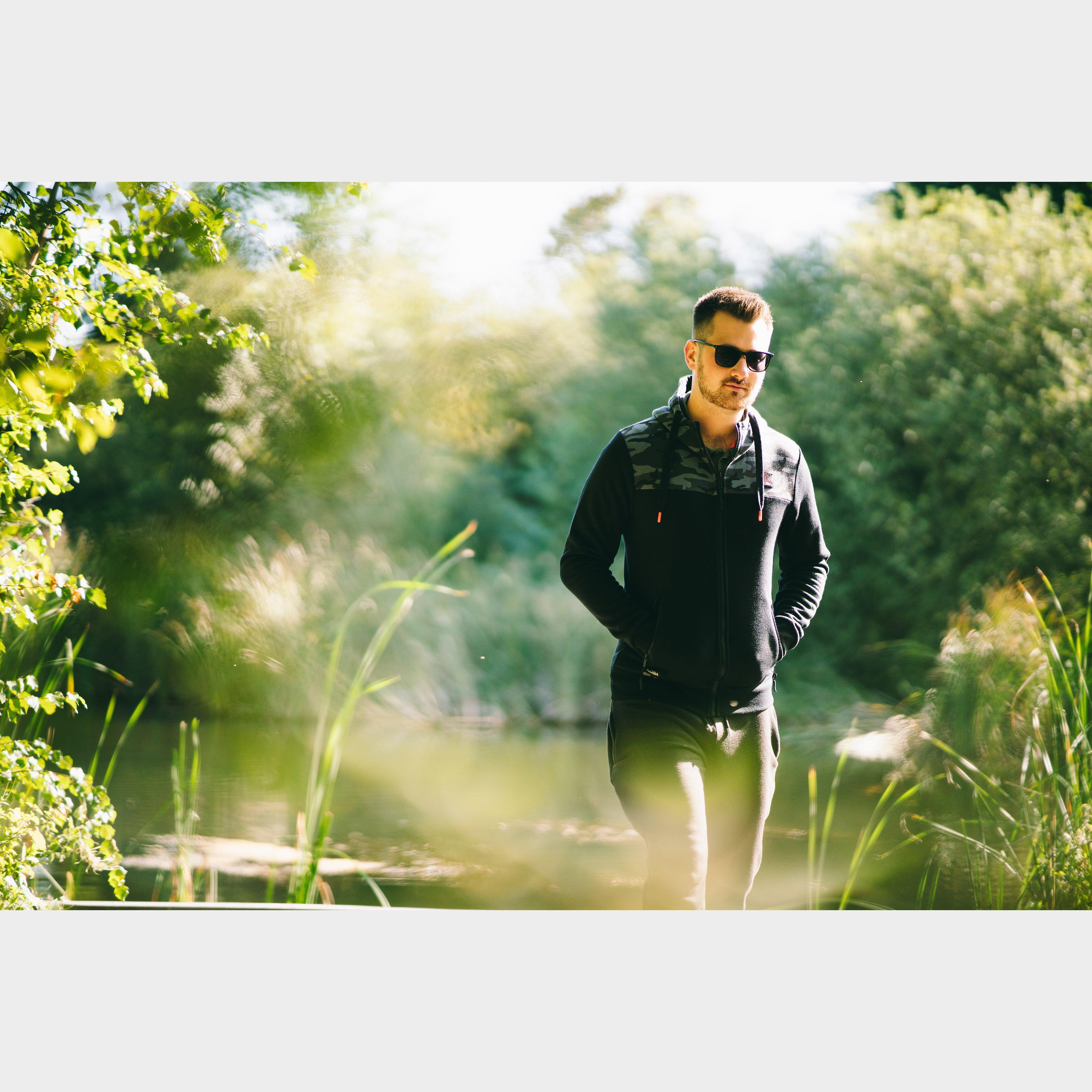 Men’s Camo Full Zip Hoodie - Image 8