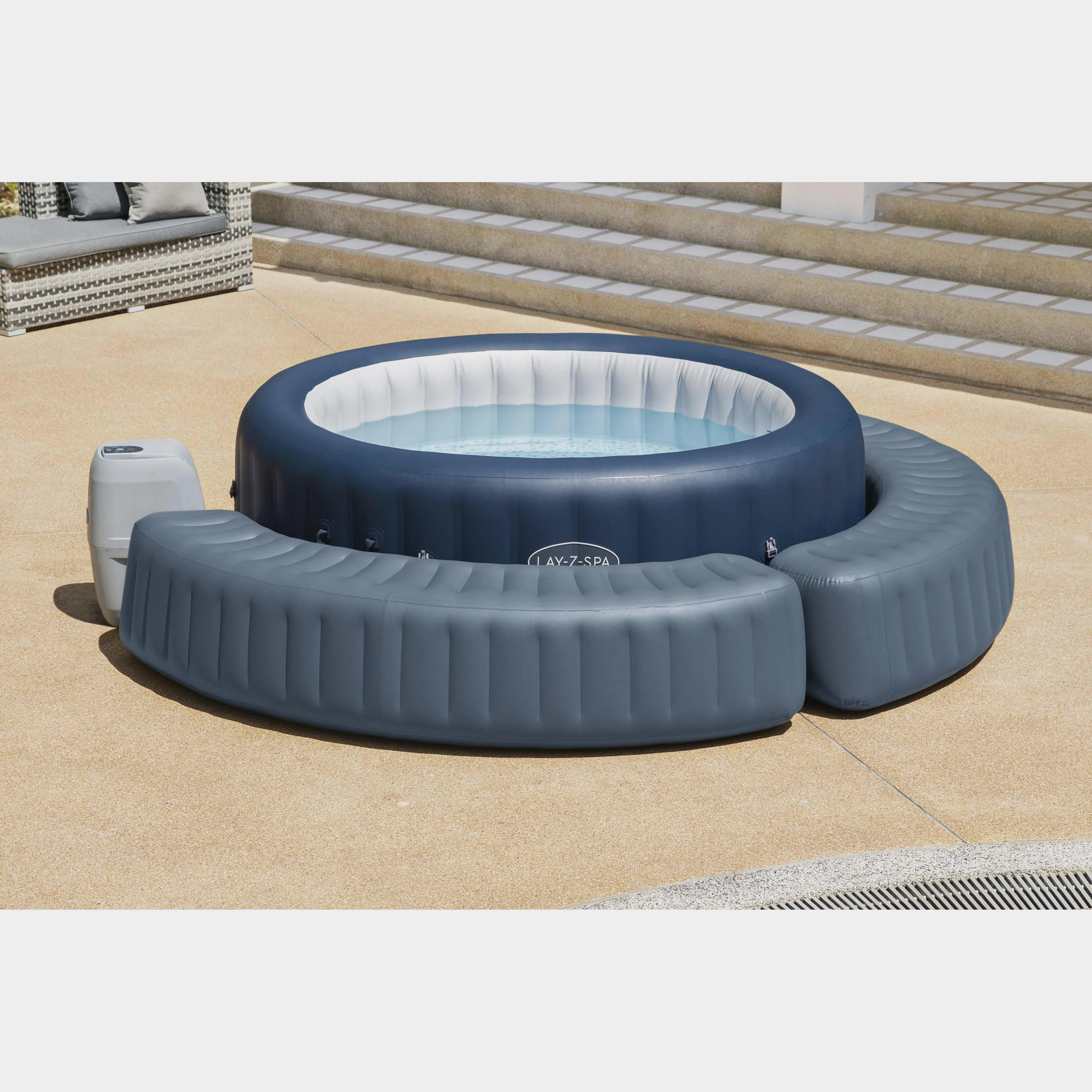 Hot Tub Surround Seat - Image 4