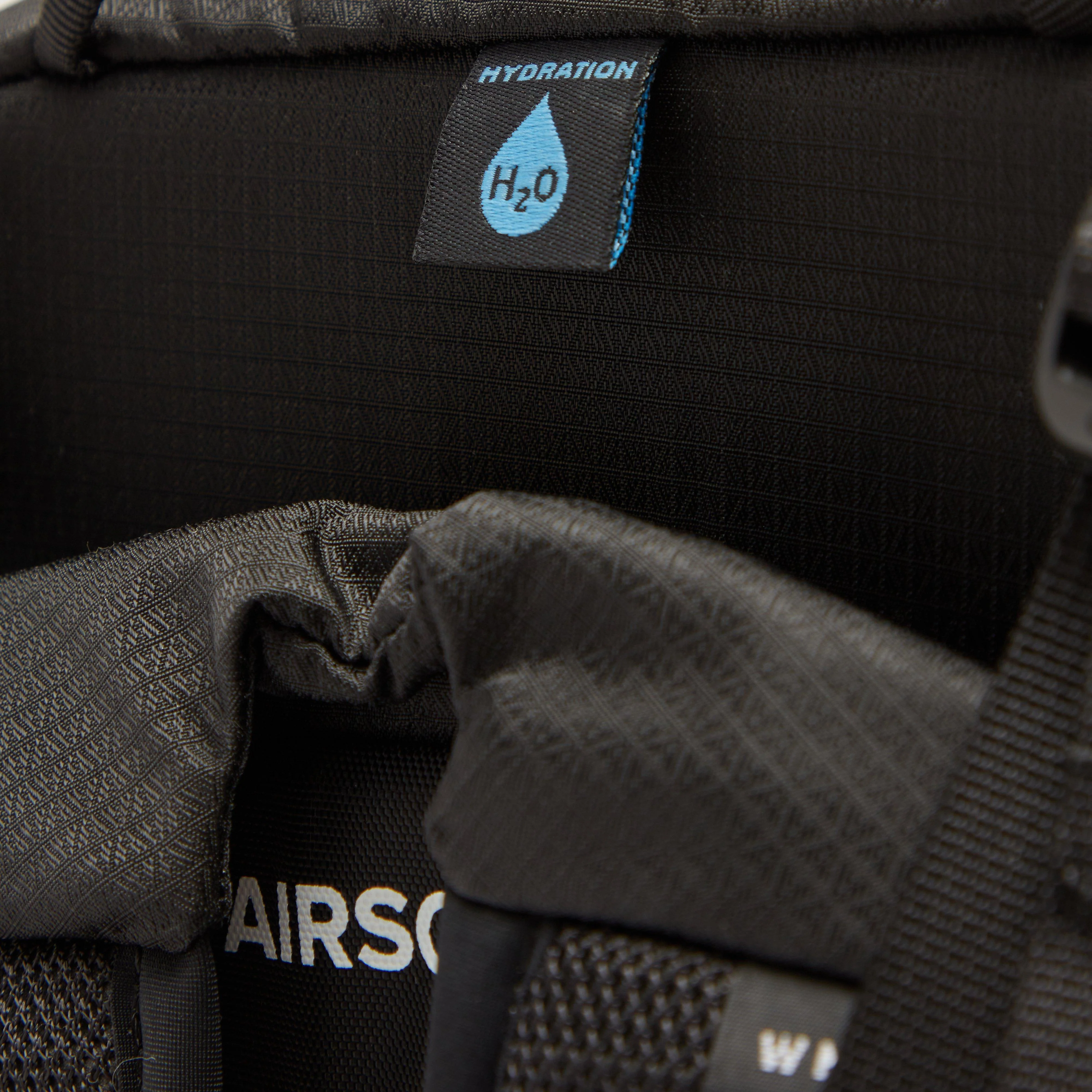 Women's Tempest 9L Daypack - Image 5