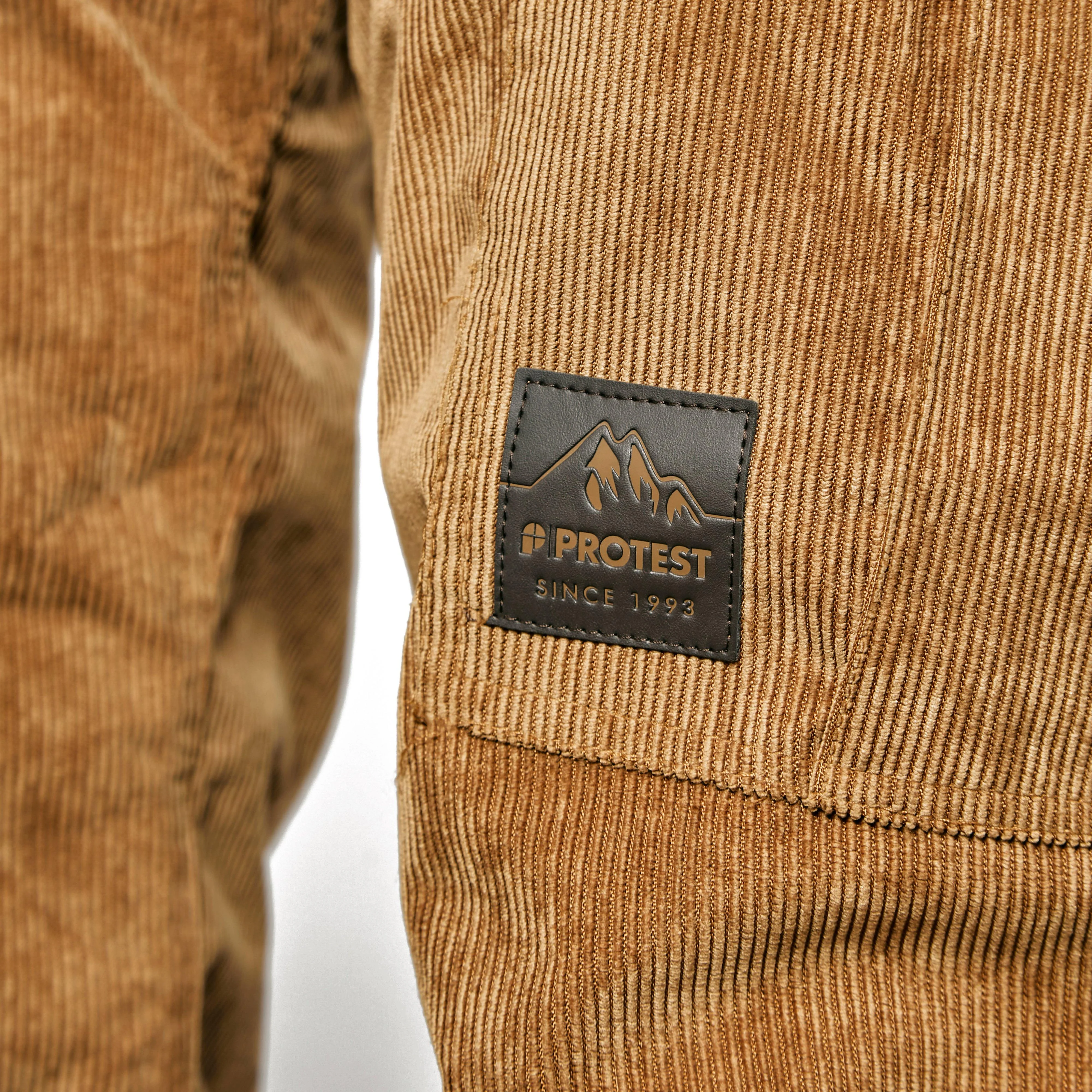 Men’s Edge Corduroy Ski Trousers - Image 3