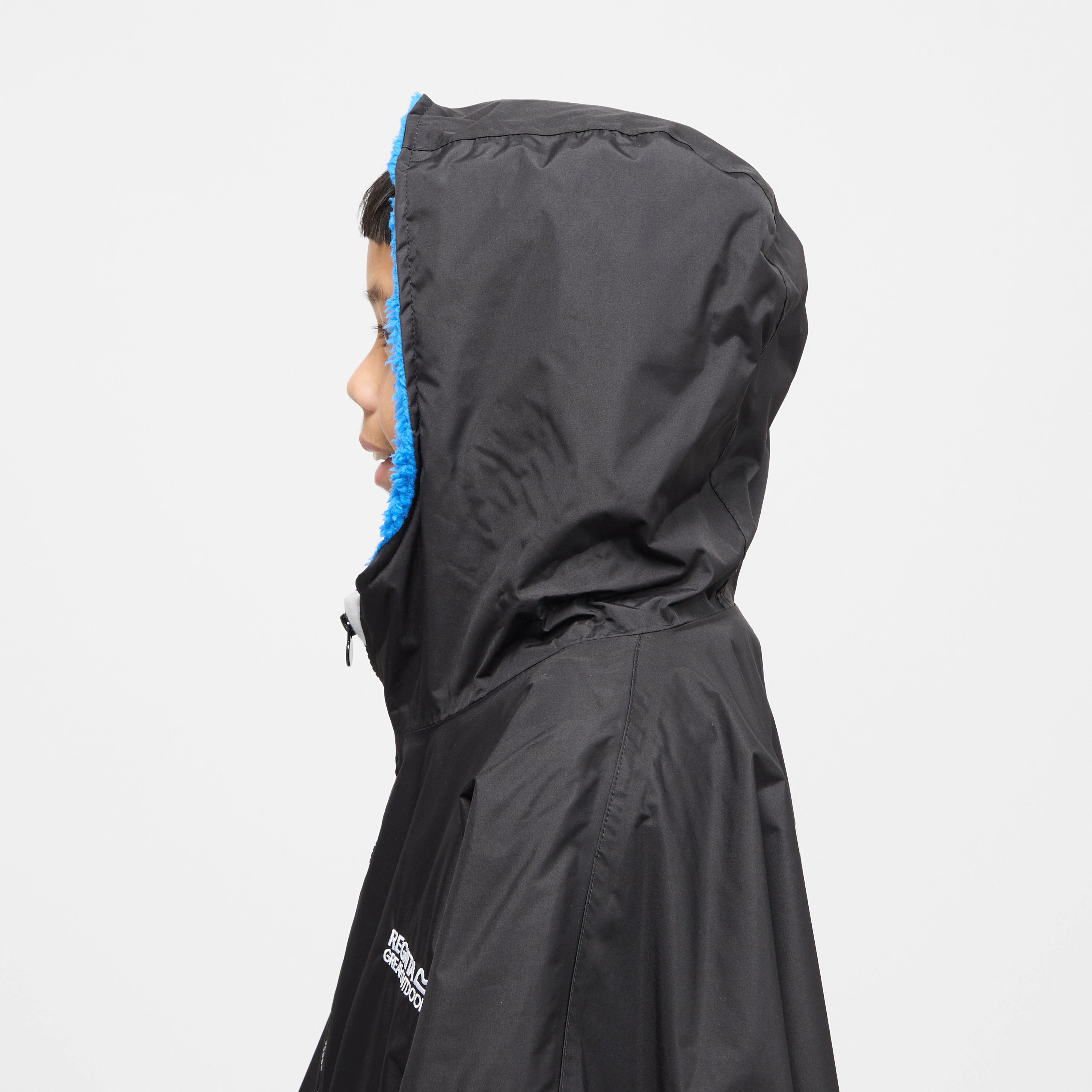 Kids’ Waterproof Changing Robe - Image 5