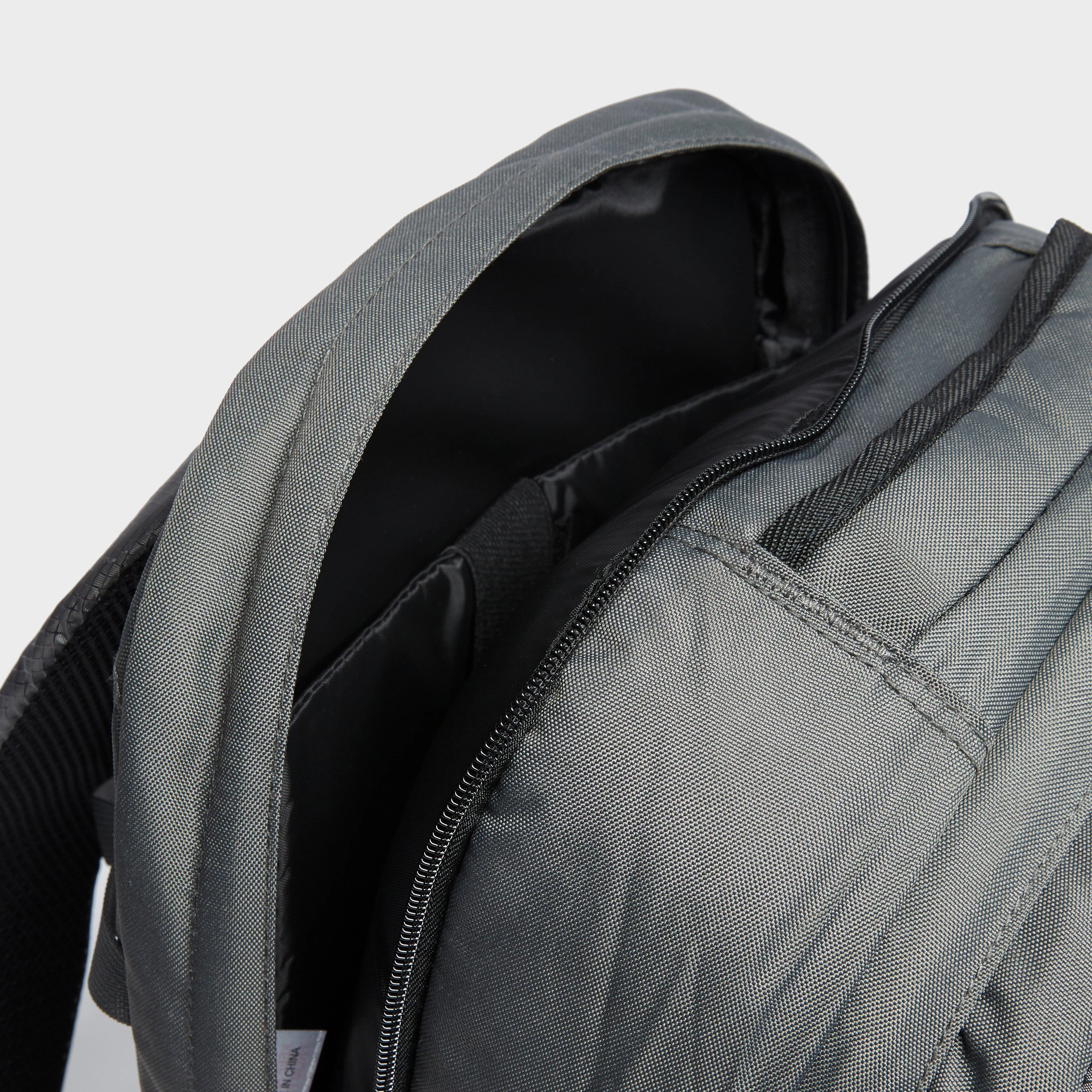 Metropolis 33L Backpack - Image 6