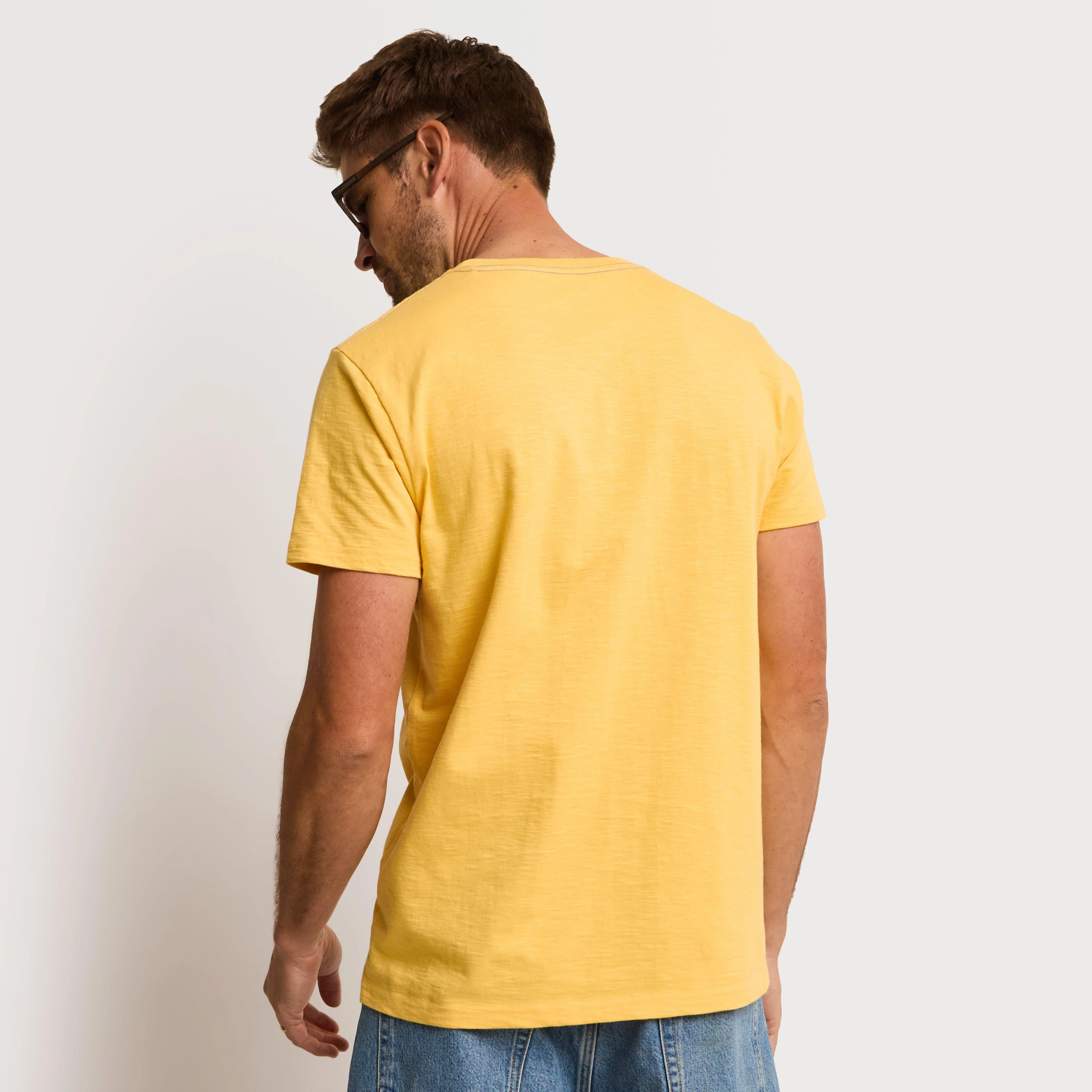 Men's Palm Island Front Print Graphic T-Shirt - Image 4