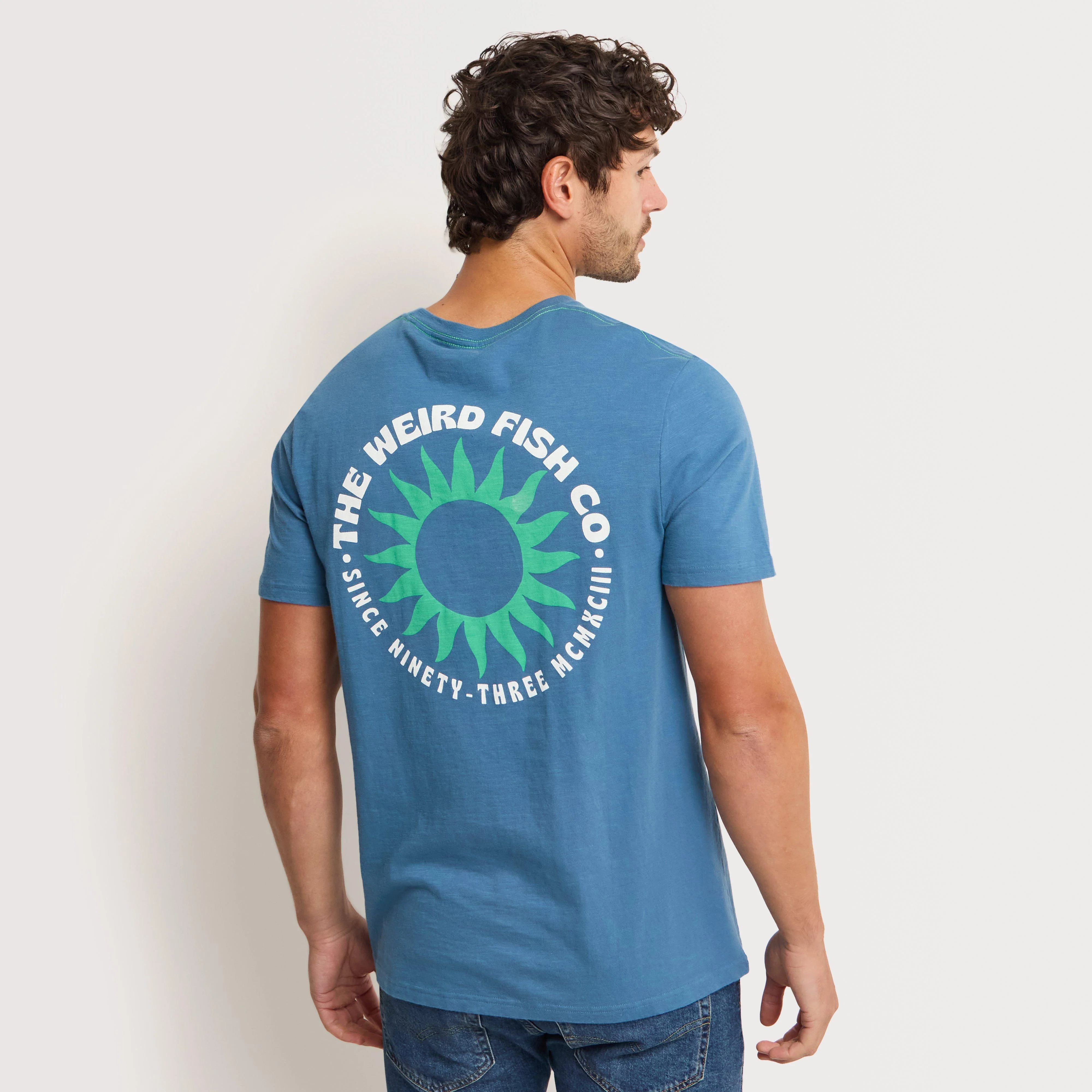 Men's Sun Beam Back Print Graphic T-Shirt