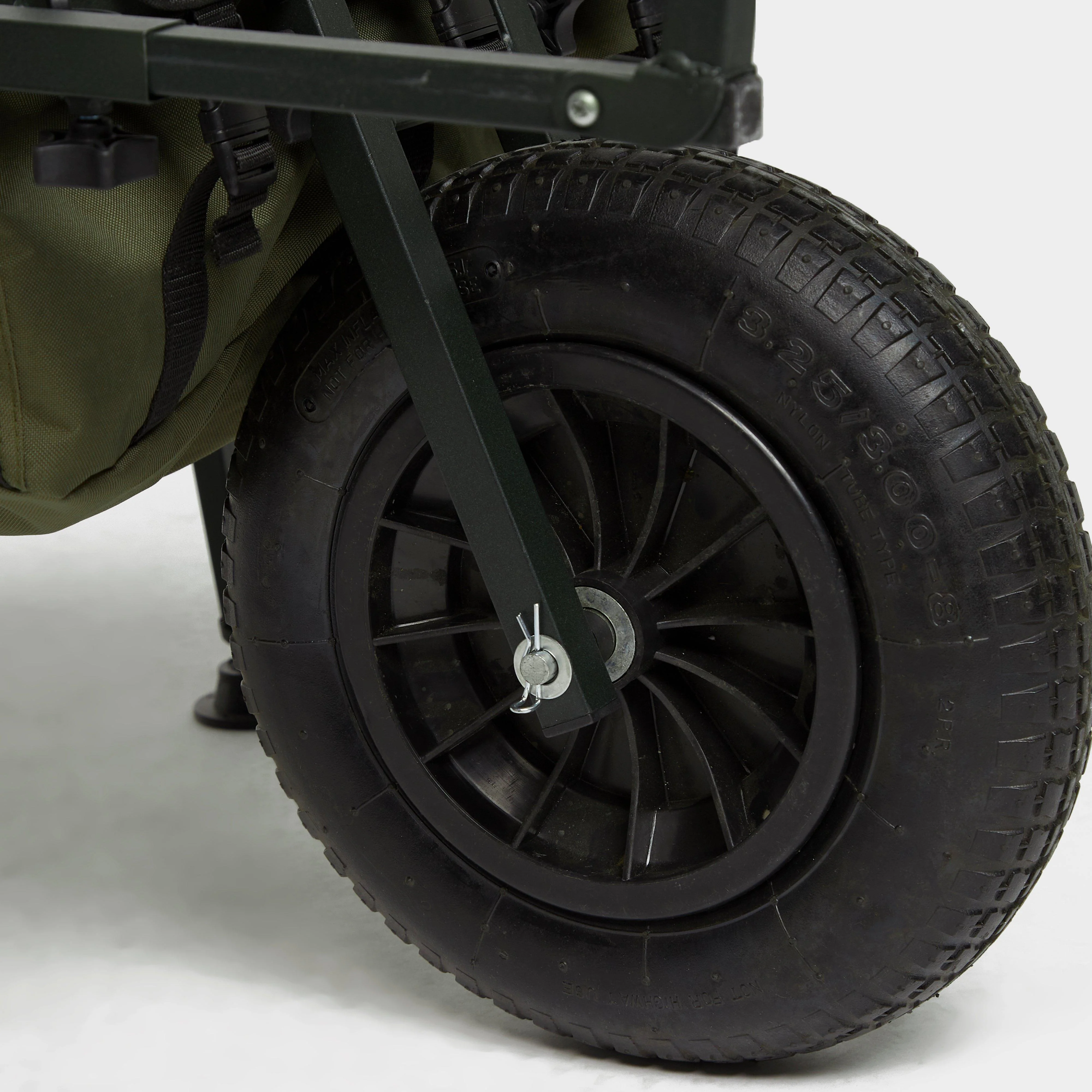 Kougar Carp Barrow - Image 4